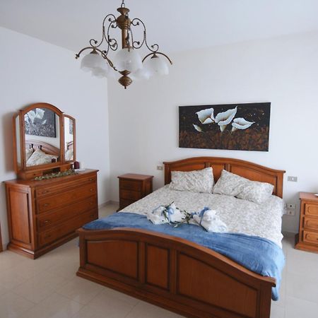 "La Casa Di Mariagrazia" Appartamento 4 Locali Sammichele Di Bari Luaran gambar