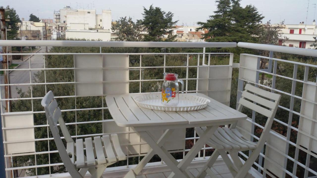 "La Casa Di Mariagrazia" Appartamento 4 Locali Sammichele Di Bari Luaran gambar